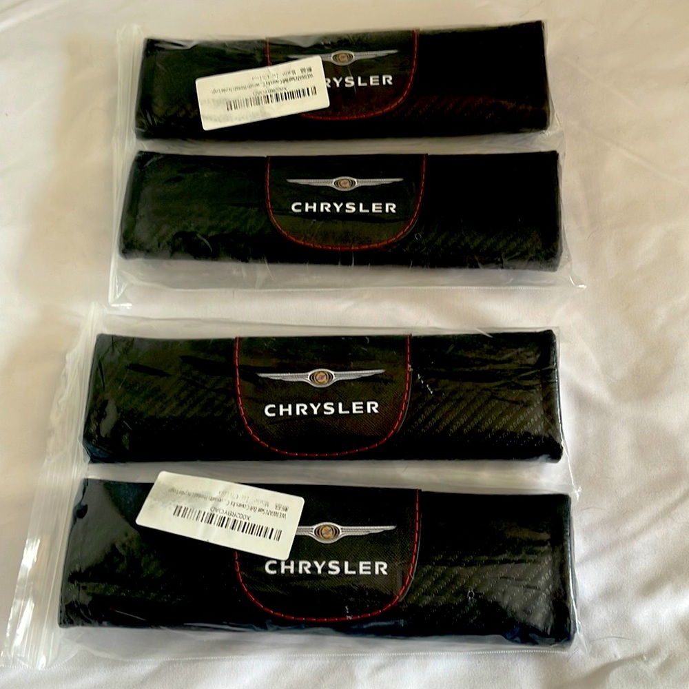Chrysler 1998-2010 seat belt cover